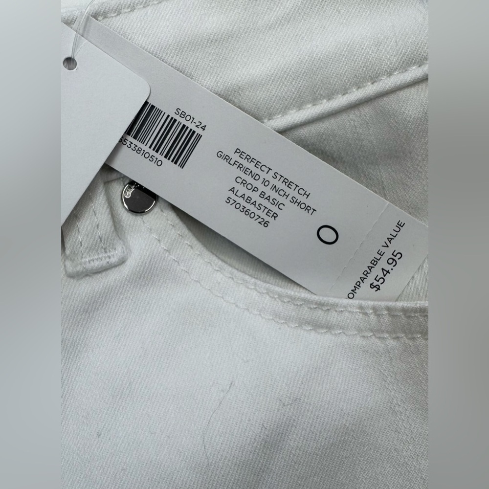 NWT Chico's 10” Perfect Stretch Girlfriend Jean Shorts Size 4 - Picture 3 of 8